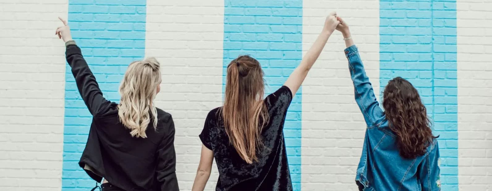 Zufriedene Frauen durch Female Empowerment
